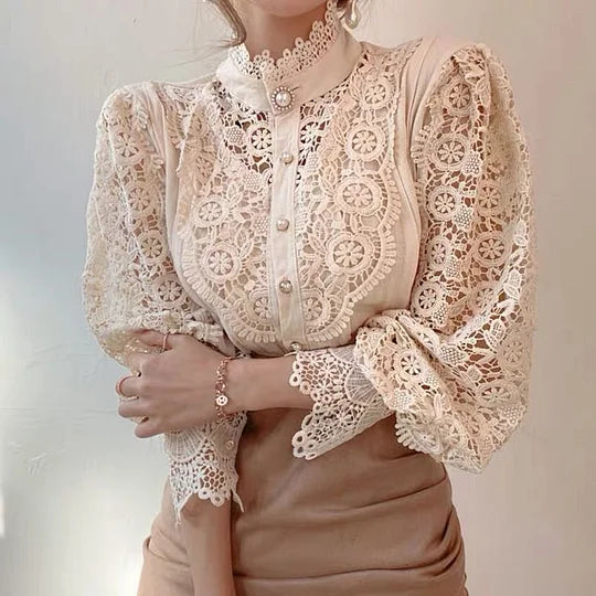 Chemise à manches longues avec dentelle et détails Tove