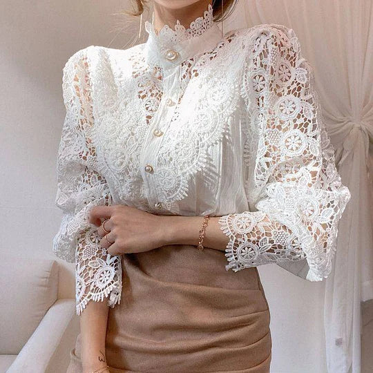Chemise à manches longues avec dentelle et détails Tove