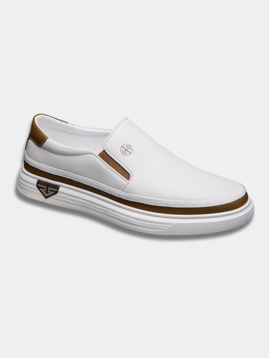 SLIP-ON MINIMALISTE LÉGER