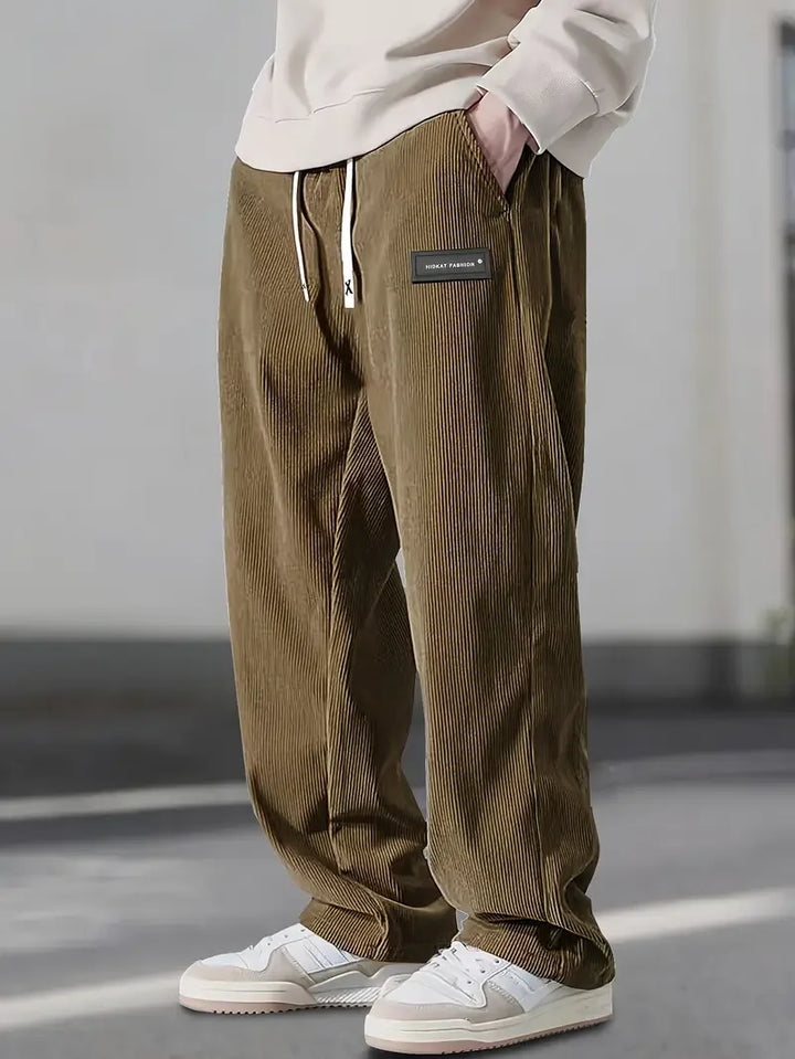 PANTALON EN VELOURS CÔTELÉ