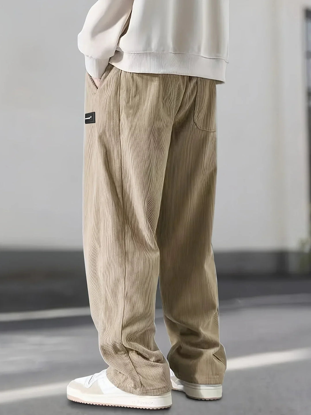 PANTALON EN VELOURS CÔTELÉ
