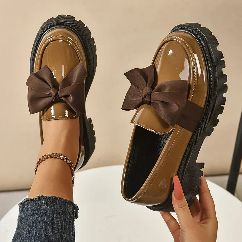 CHAUSSURES À PLATEFORME LÉGÈRES ET ROBUSTES