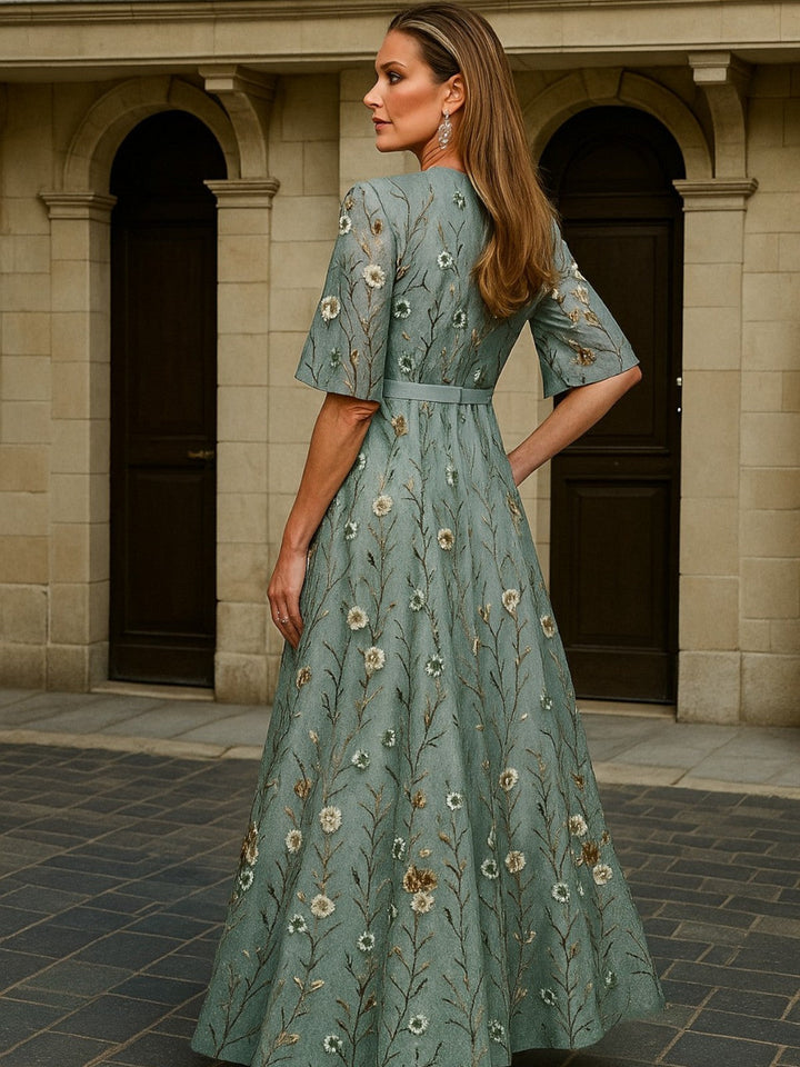 Robe Longue Élégance Botanique
