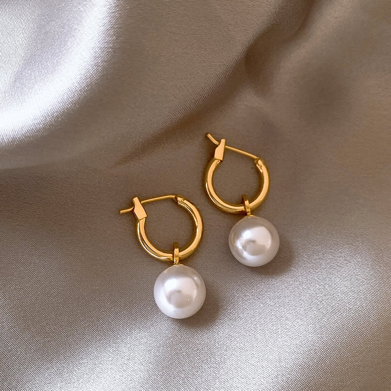 BOUCLES D’OREILLES ÉLÉGANTES AVEC PERLES DORÉES
